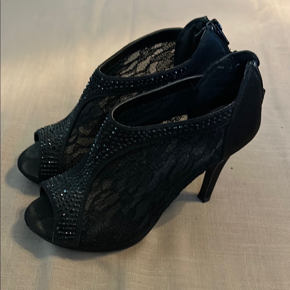 Black Stiletto Peep-Toe Heels with Textured Design